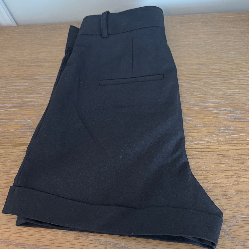 Babaton Black High-Waist Tailored Cuffed Shorts - Picture 4 of 5